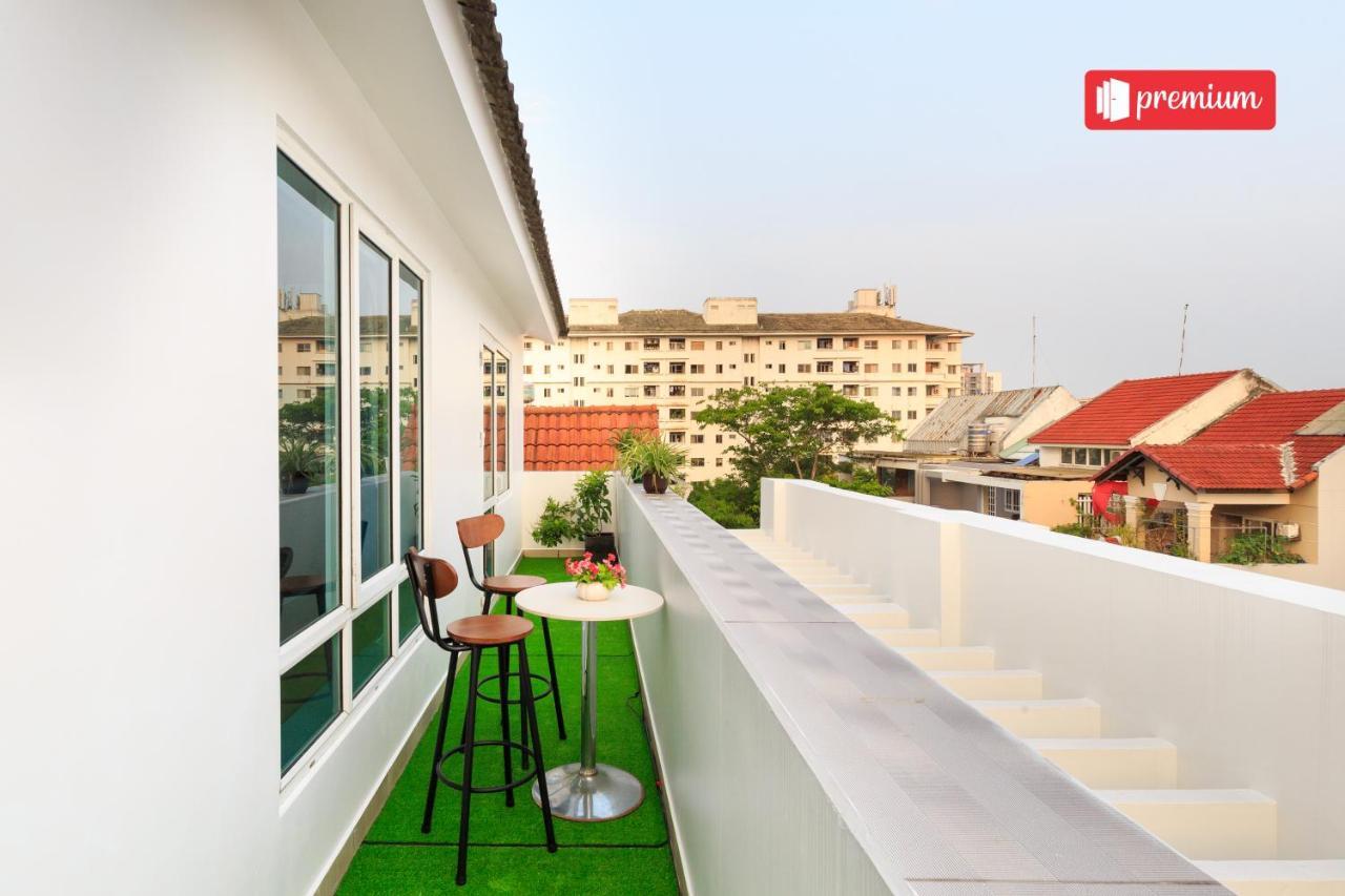 Reddoorz Ura Hotel Hung Phuoc 4 โฮจิมินห์ซิตี้ ภายนอก รูปภาพ